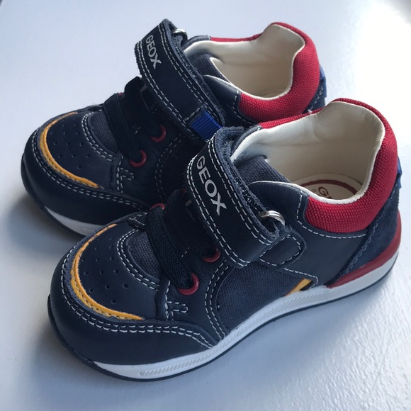 Baby Geox runners - Picture 1 of 6